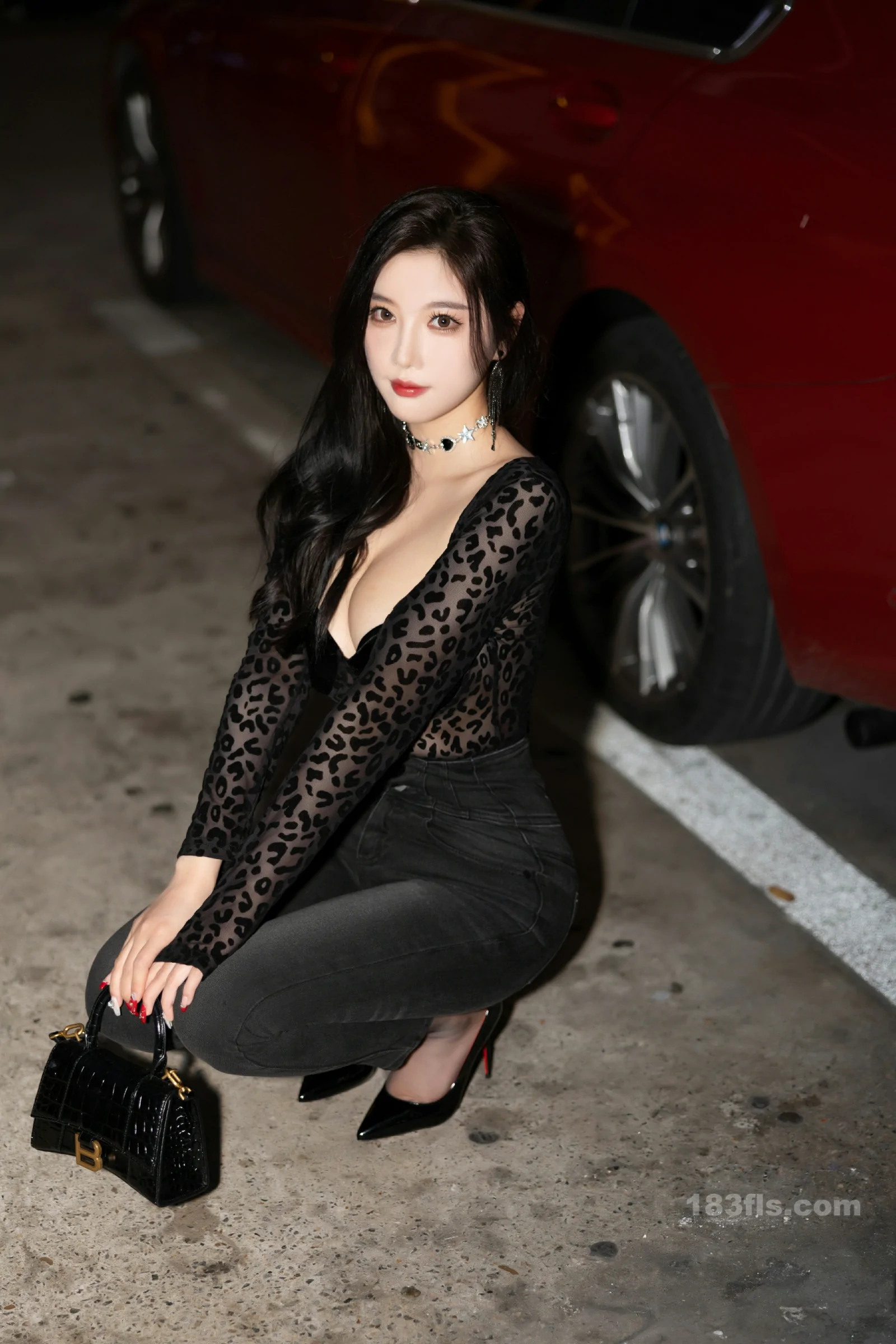 Gallery -         xiuren秀人网 - XiuRen 福利杨晨晨Yome大尺度内购无码流出黑色牛仔裤 - 妹妹美 - Sister Beauty -        - image 3