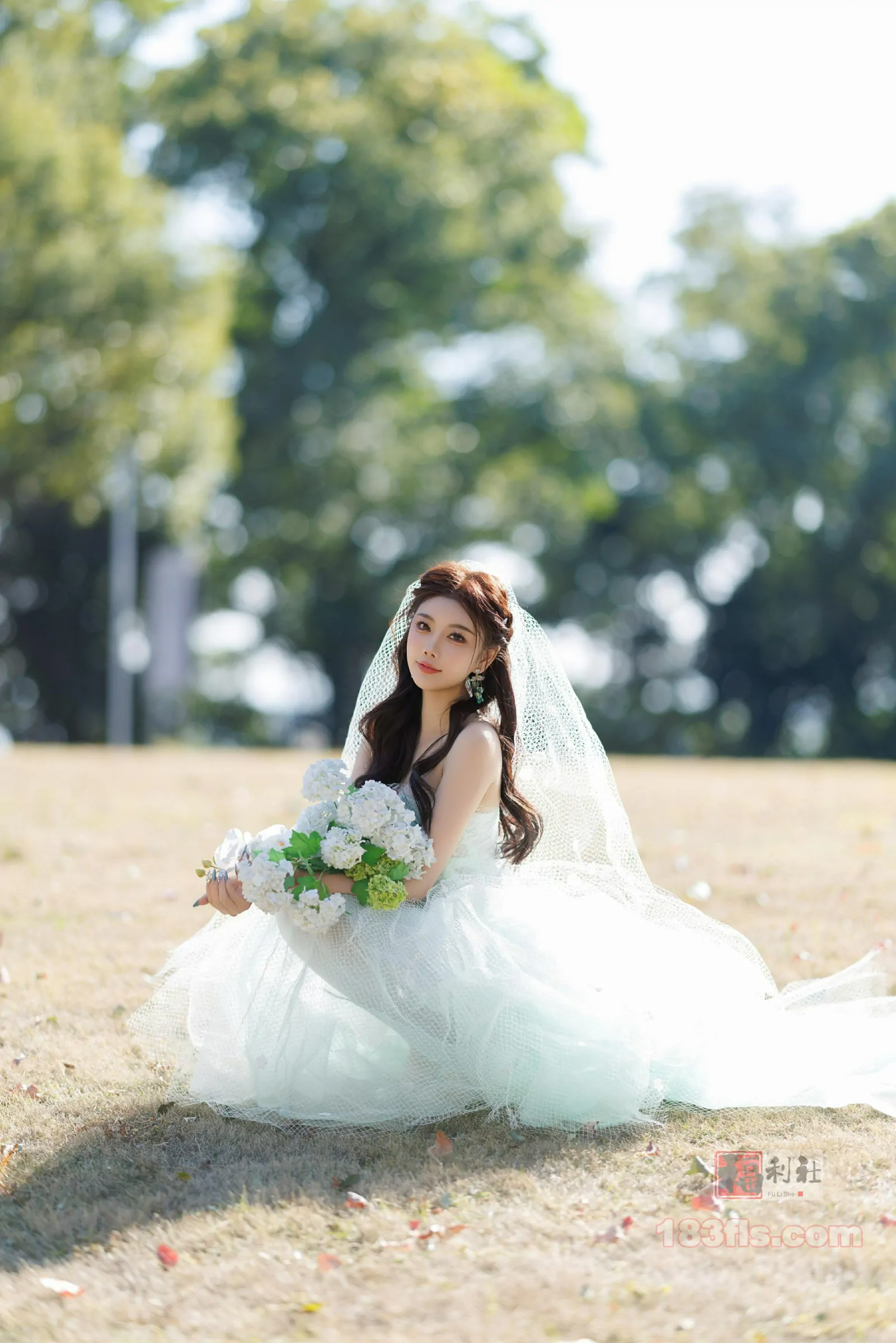 Gallery -         xiuren秀人网 - XiuRen 福利杨晨晨Yome大尺度内购无码流出黑白婚纱 - 妹妹美 - Sister Beauty -        - image 1