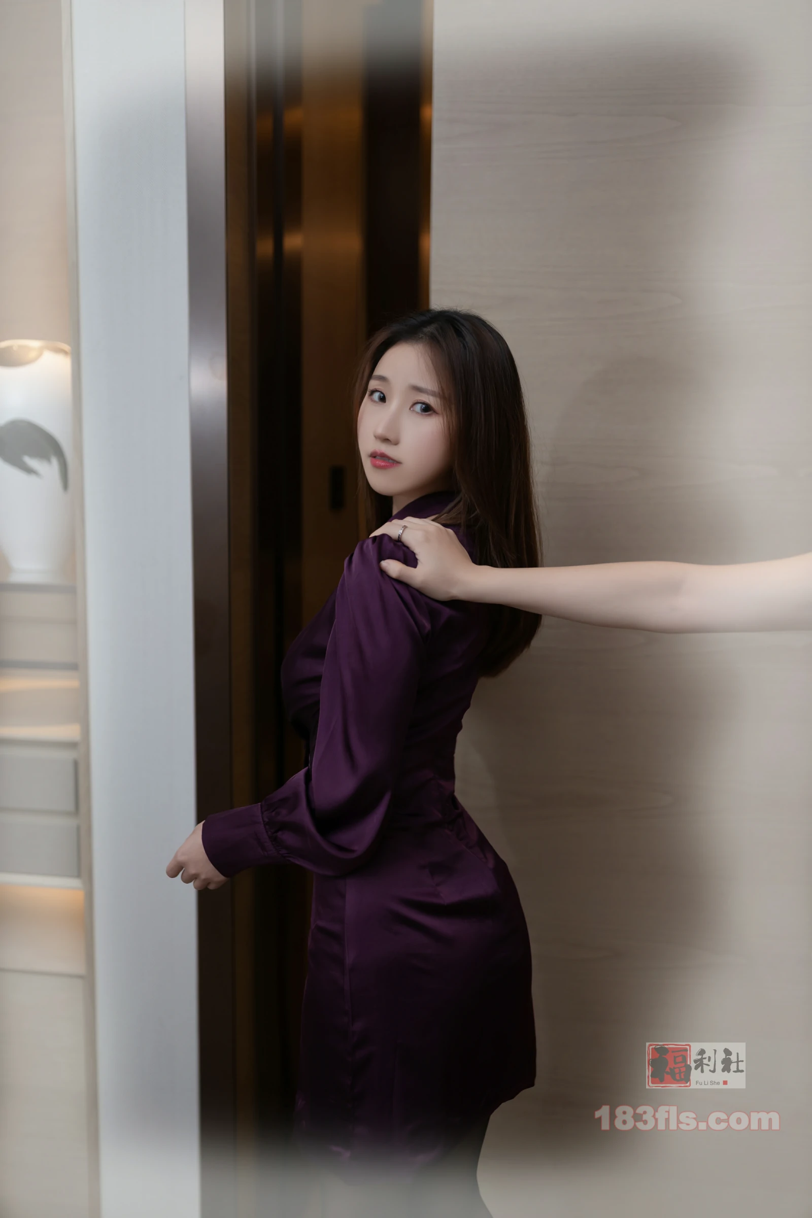 Gallery -         xiuren秀人网 - XiuRen 福利杏子Yada大尺度内购无码流出做陪玩的领导 - 妹妹美 - Sister Beauty -        - image 2