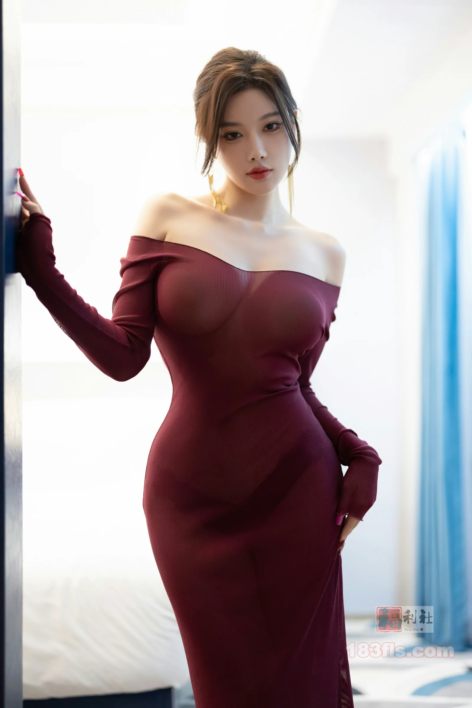 Gallery -         xiuren秀人网 - XiuRen 福利杨晨晨Yome大尺度内购无码流出红色连衣短裙 - 妹妹美 - Sister Beauty -        - image 6